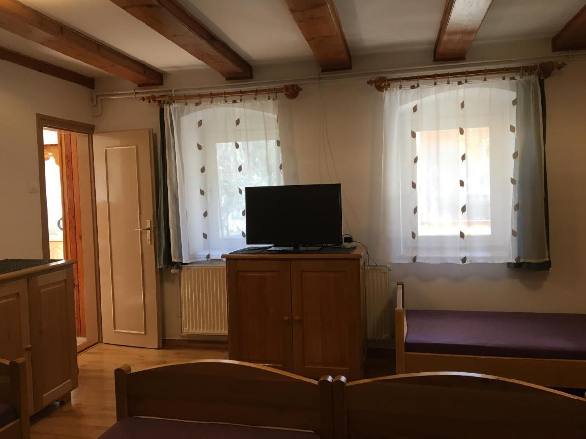 CsesznekDevenyi Vendeghazアパートメント エクステリア 写真